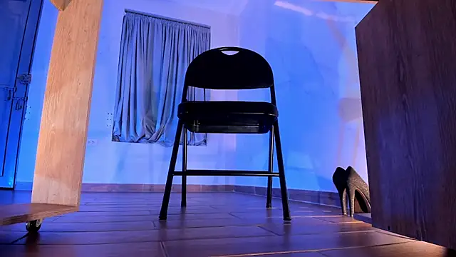 Snapshot of ArchieCollins chatting on March 4, 4:27 am ArchieCollins online show from March 4, 4:27 am