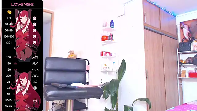 Snapshot of Hotgiirl_1 chatting on June 2, 9:06 pm Hotgiirl 1 online show from June 2, 9:06 pm