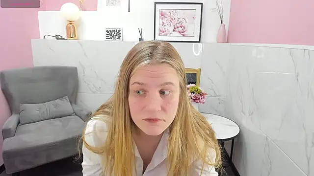 JadeSoft online show from December 20, 2:52 am