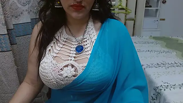 Snapshot of Lovelywife786 chatting on November 15, 4:03 pm Lovelywife786 online show from November 15, 4:03 pm