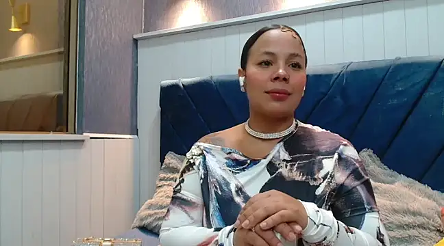 EmilyQueen3x online show from February 22, 1:46 pm