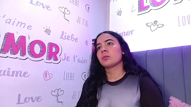 EmilyQueen3x online show from November 22, 3:55 pm