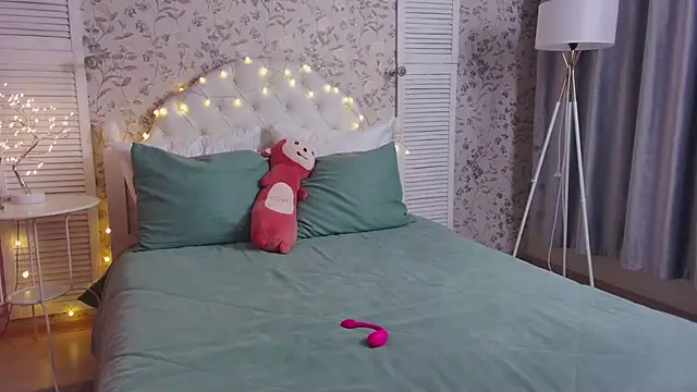 Wendy-Darling online show from February 14, 1:35 am