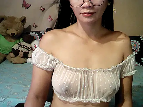 Mia Rein online show from April 6, 1:58 am