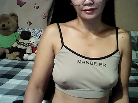 Snapshot of Mia_Rein chatting on May 13, 1:41 pm Mia Rein online show from May 13, 1:41 pm