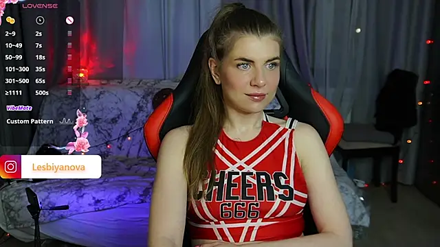 Snapshot of Just_alice chatting on February 2, 3:07 pm Just alice online show from February 2, 3:07 pm
