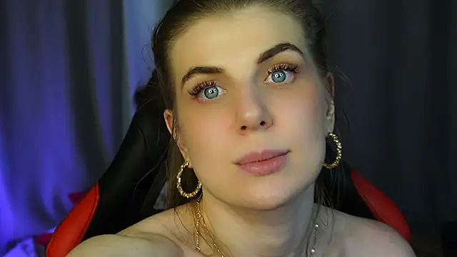 Snapshot of Just_alice chatting on March 12, 7:49 pm Just alice online show from March 12, 7:49 pm