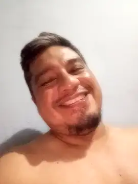 Snapshot of Vulckano43 chatting on October 7, 8:33 am Vulckano43 online show from October 7, 8:33 am