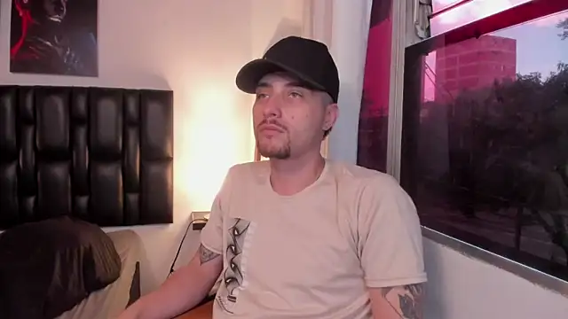 Pleasure Vibes23 online show from January 21, 9:15 pm