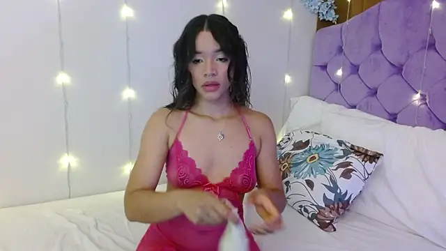 Snapshot of kiarablue chatting on December 19, 2:01 am kiarablue online show from December 19, 2:01 am