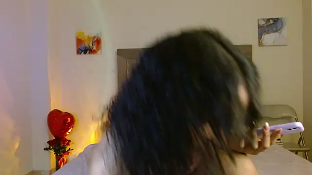 kiarablue online show from July 29, 11:58 pm