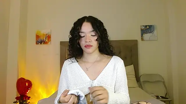 kiarablue online show from July 30, 11:37 pm