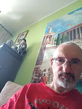Snapshot of vena4 chatting on May 8, 8:41 am vena4 online show from May 8, 8:41 am