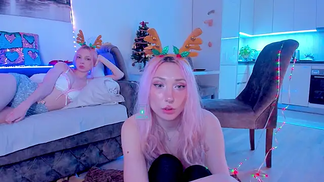 Snapshot of AlexRoseLiRed chatting on December 25, 9:11 pm AlexRoseLiRed online show from December 25, 9:11 pm