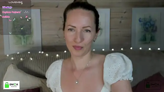 Snapshot of Queenymel chatting on September 25, 3:38 pm Queenymel online show from September 25, 3:38 pm