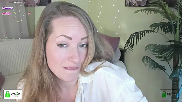 Queenymel online show from March 11, 4:13 pm