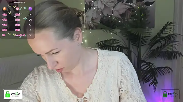 Queenymel online show from May 26, 5:53 pm
