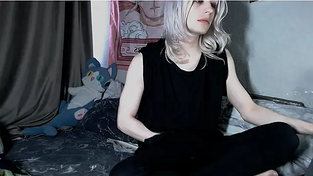 Alien Bella online show from June 22, 3:25 am