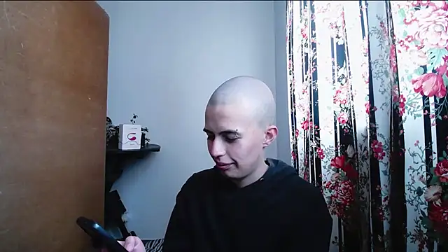 Snapshot of Cocain_Atenea chatting on November 19, 7:14 pm Cocain Atenea online show from November 19, 7:14 pm