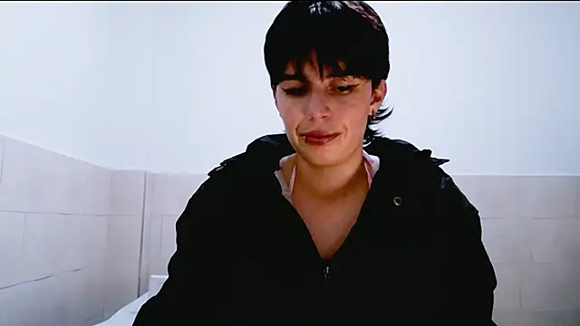 Snapshot of Cocain_Atenea chatting on June 13, 10:08 pm Cocain Atenea online show from June 13, 10:08 pm