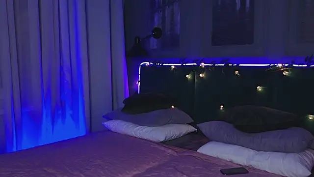 Snapshot of So_audrey chatting on December 20, 5:47 am So audrey online show from December 20, 5:47 am