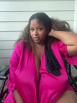 BigFineSelena online show from August 2, 1:04 am