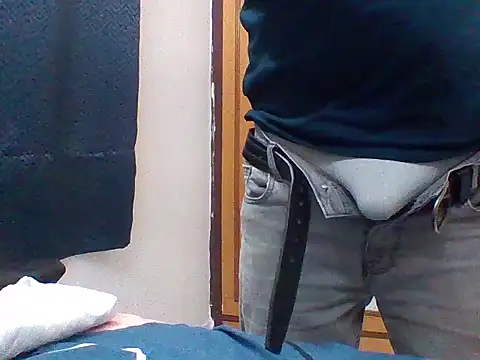 Snapshot of addydaddy579 chatting on July 9, 7:34 am addydaddy579 online show from July 9, 7:34 am