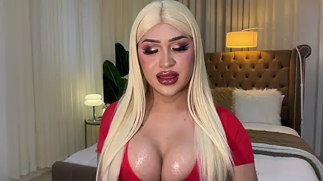 Snapshot of Your_Majesty_Tyra chatting on March 12, 7:57 am Your Majesty Tyra online show from March 12, 7:57 am