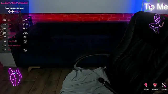 Kamilla Hot online show from March 17, 1:14 am