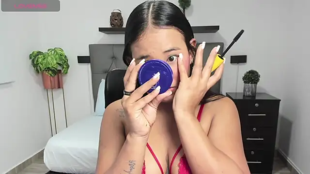 isabella florez online show from January 28, 12:22 pm