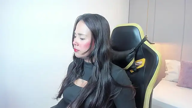 isabella florez online show from April 24, 2:14 am