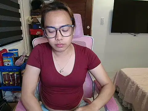 Snapshot of Your_PrettyGirlxxx chatting on March 8, 1:48 pm Your PrettyGirlxxx online show from March 8, 1:48 pm