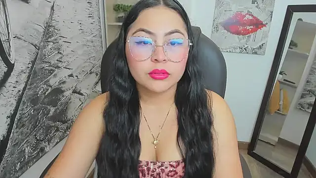 Hana    online show from November 13, 10:30 pm