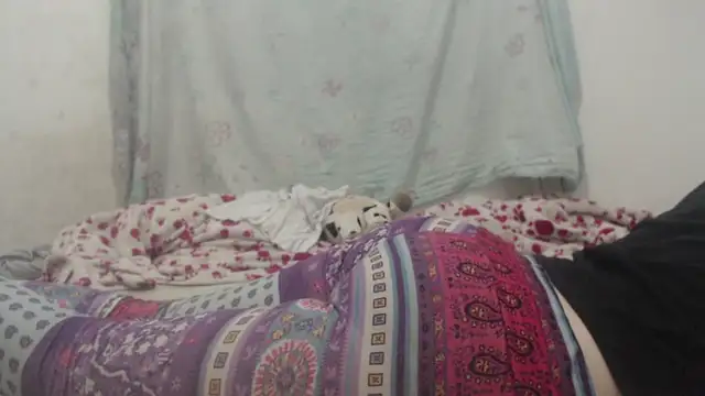 Snapshot of Kittywhiteass chatting on March 19, 8:23 am Kittywhiteass online show from March 19, 8:23 am