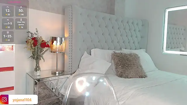 Snapshot of emma_zoe19 chatting on January 11, 11:56 pm emma zoe19 online show from January 11, 11:56 pm