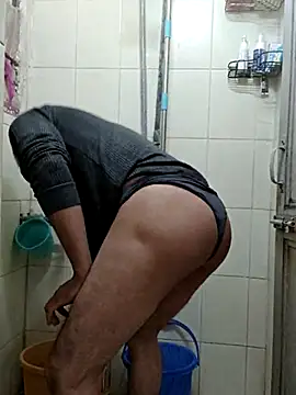 Snapshot of Desi_Rider_Aadi chatting on December 21, 7:26 am Desi Rider Aadi online show from December 21, 7:26 am