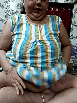 Snapshot of Hotchubby009 chatting on March 8, 9:39 am Hotchubby009 online show from March 8, 9:39 am