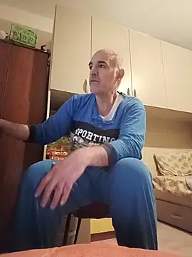 Snapshot of Setesesso7 chatting on October 8, 6:05 pm Setesesso7 online show from October 8, 6:05 pm