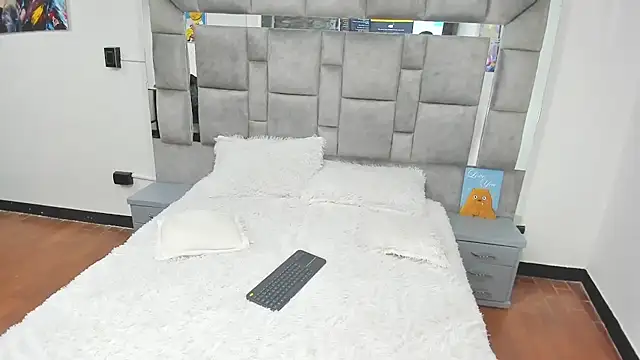 Candy And Andy  online show from July 24, 3:48 am