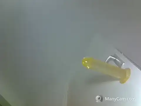 Snapshot of celibe_du_25 chatting on December 27, 4:10 pm celibe du 25 online show from December 27, 4:10 pm