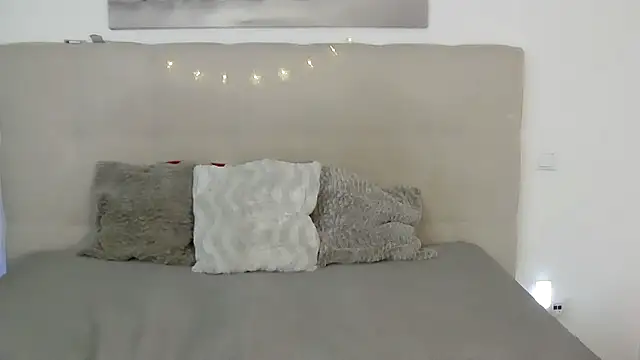 Snapshot of PetersEmily chatting on January 10, 8:37 pm PetersEmily online show from January 10, 8:37 pm
