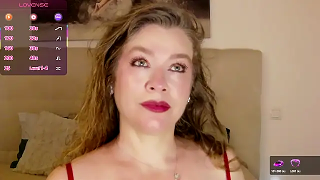 PetersEmily online show from July 19, 9:51 pm