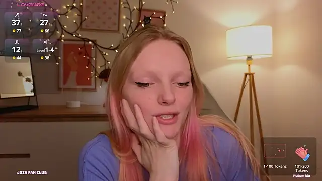 Snapshot of evangel1ne chatting on February 9, 10:53 am evangel1ne online show from February 9, 10:53 am