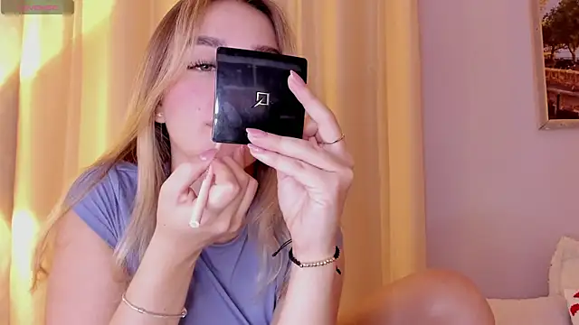 Assh lee  online show from December 22, 12:57 pm