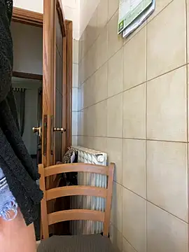 L000lita online show from March 27, 2:06 pm