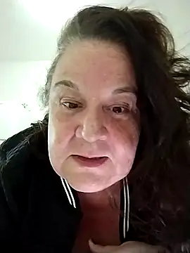 Snapshot of Yaya_Mineira chatting on November 7, 10:43 pm Yaya Mineira online show from November 7, 10:43 pm