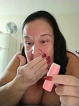 Snapshot of Yaya_Mineira chatting on May 21, 12:12 pm Yaya Mineira online show from May 21, 12:12 pm