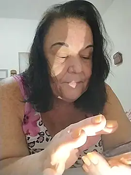 Snapshot of Yaya_Mineira chatting on May 26, 11:12 pm Yaya Mineira online show from May 26, 11:12 pm