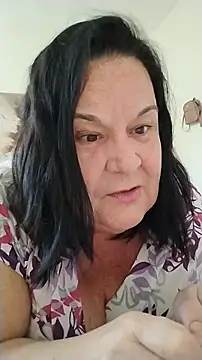 Snapshot of Yaya_Mineira chatting on June 18, 1:04 pm Yaya Mineira online show from June 18, 1:04 pm