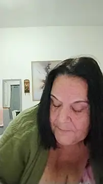 Snapshot of Yaya_Mineira chatting on June 24, 9:47 pm Yaya Mineira online show from June 24, 9:47 pm